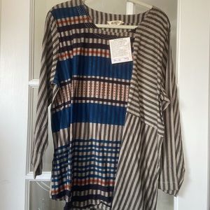 Long sleeve multicolored shirt